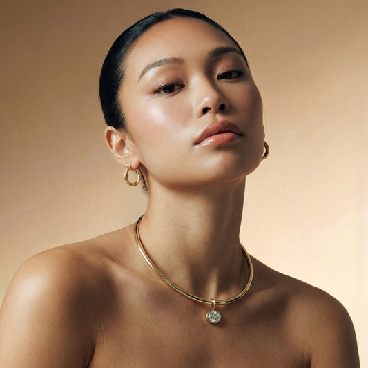 COLLET PENDANT IN WHITE DIAMOND