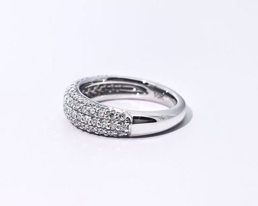 THE PETITE LUXE PAVÉ